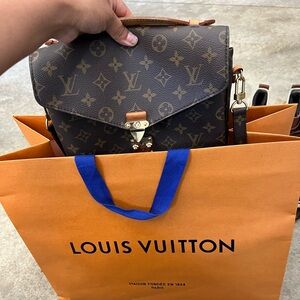 Louis Vuitton Porchette Métis